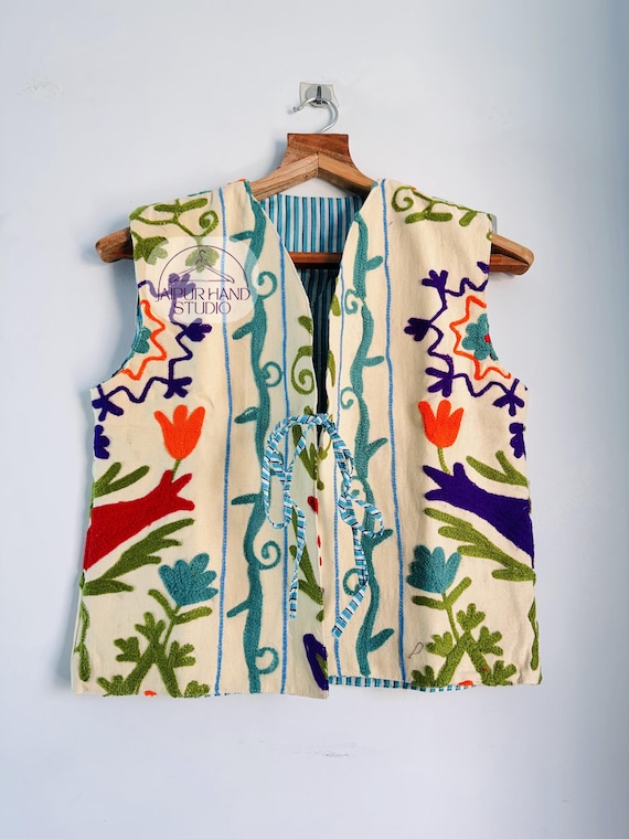 Suzani Embroidery women wear Weist| Pretty girls wearing Weist | Floral Embroidery with beautiful colors| winter wear jacket | Gift for her.