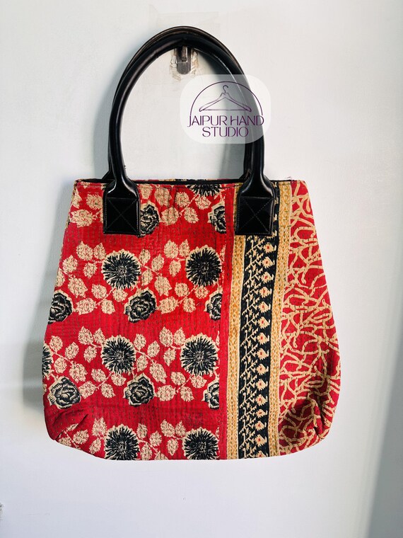 vintage kantha patchwork ladies purse | women makeup carries bags | Handmade stitched handbag | vintage kantha shoulder bag | Gift for her.