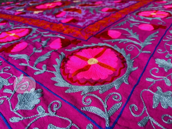 Floral Embroidery made suzani tapestry | Handmade wall hanging throws | Suzani bedspread | Suzani blanket | Bridesmaid suzani | Gift for her