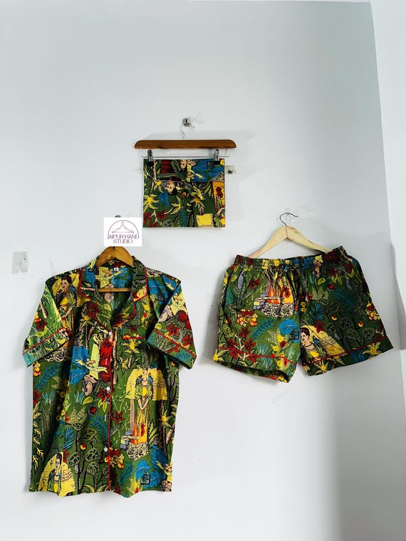 Green jungle print cotton pajama set | Women wear shorts and half shirt | Home wear comfortable pajamas | Bridesmaid Pj set | Gift for her.