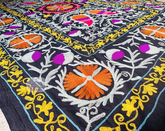 Indian handmade Embroidery suzani bedspread | Uzbek suzani tapestry | Suzani bedsheet | Suzani bedcovers | Bridesmaid suzani | Gift for her.
