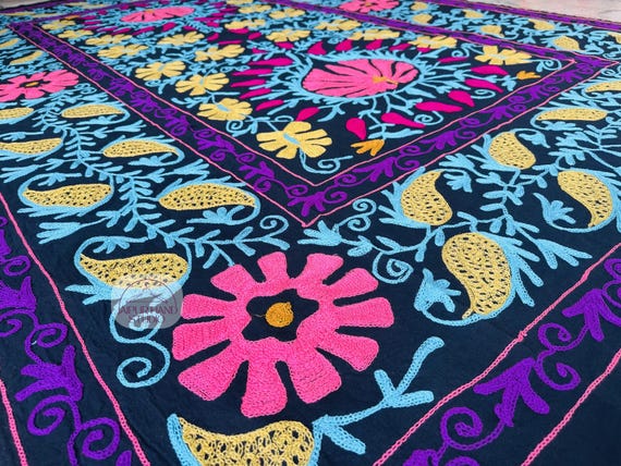 Beautiful floral Embroidery suzani bedsheet | Suzani bedcovers | Suzani bedsheets | Suzani tapestry | Bridesmaid bedspread | Gift for her.