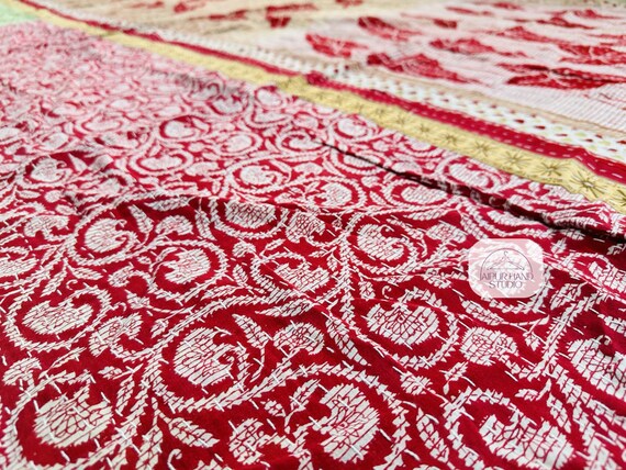 Old vintage kantha bedspread| High quality kantha bedsheet | Kantha home decor | Wall hanging throws | Cotton kantha tapestry | Gift for her