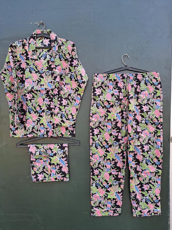 Indian 100%pure cotton pyjamas, Womens pure cotton pj's, soft cotton pyjama Set trousers shirts Floral printed cotton pyjama set.