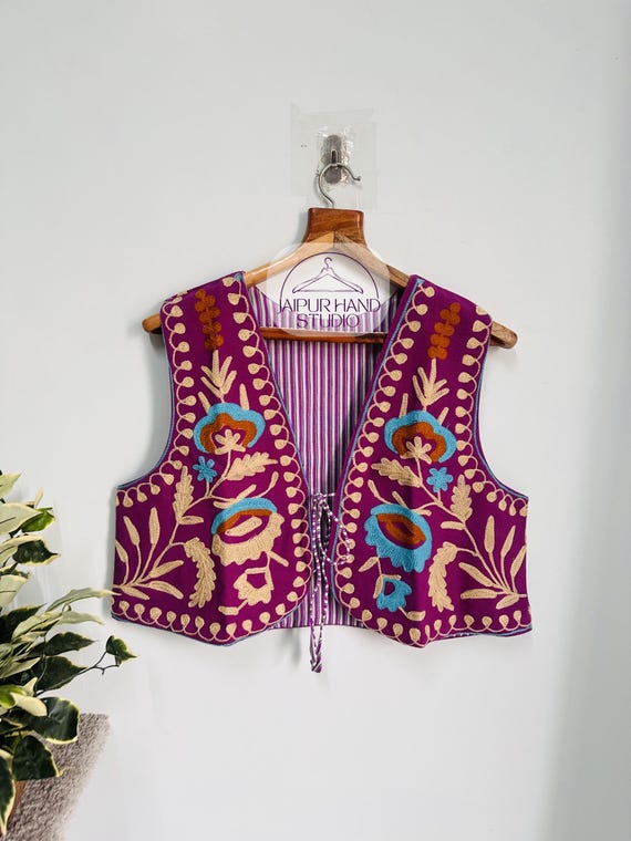 Indian handmade Embroidery women vests| women wear suzani sleeve less jacket | Beautiful floral Embroidery short jacket | Gift for Christmas