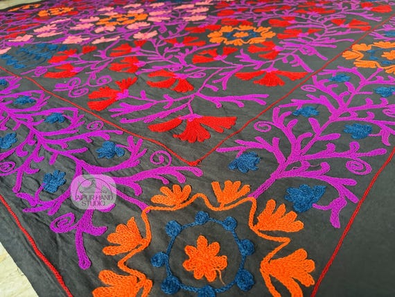 Uzbek suzani king size tapestry | Handmade Embroidery suzani bedspread | Suzani bedcovers | Suzani table cover | Gift for Christmas.