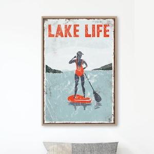 &quot;Vintage &quot;&quot;LAKE LIFE&quot;&quot; Schild mit rotem Akzent&gt; Paddelboarden Poster für Vintage See Hausdekor, weibliche Paddle Boarder, modernes Bauernhaus.&quot;