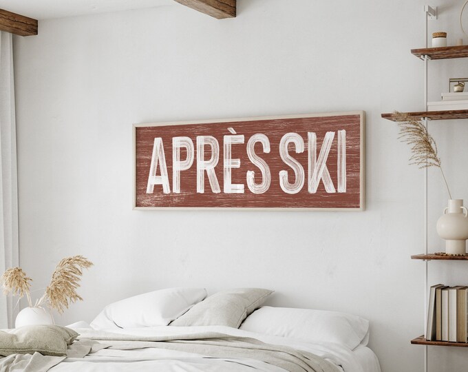 APRES SKI Sign in clay brown and white, faux weathered wood, apres ski wall print, vintage farmhouse ski sign, long horizontal wall decor