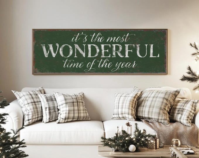 Deep Green Christmas Sign: Rustic Vintage Lettering Wall Art