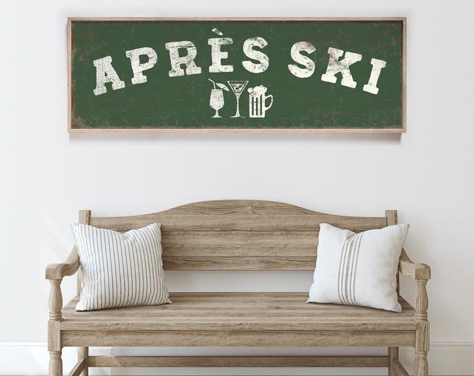 Ski House Wall Art, Apres Ski Bar Sign with Cocktail Glasses on Forest Green, Lodge Decor