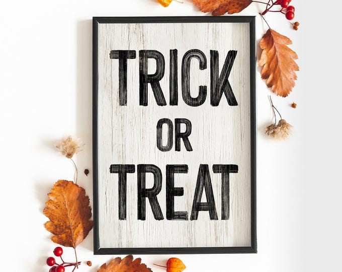 Trick or Treat Sign in White, Halloween Farmhouse Decor, Halloween Wall Art, Halloween Faux Wood, Seasonal Wall Art, Halloween Porch Decor