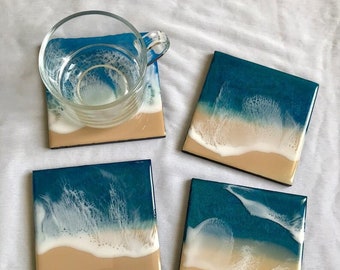 Dessous de verre en résine | Sous-verre d'art océanique | Dessous de verre en résine sur le thème de la plage | Sous-verres de table carrée | Bleu Beige | Cadeau de pendaison de crémaillère | Décor côtier