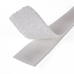 Może przedstawiać: Zbliżenie białego zapięcia na rzep. Obraz przedstawia dwa paski, jeden z puszystą powierzchnią, a drugi z serią małych haczyków. Zapięcie służy do łączenia dwóch przedmiotów.