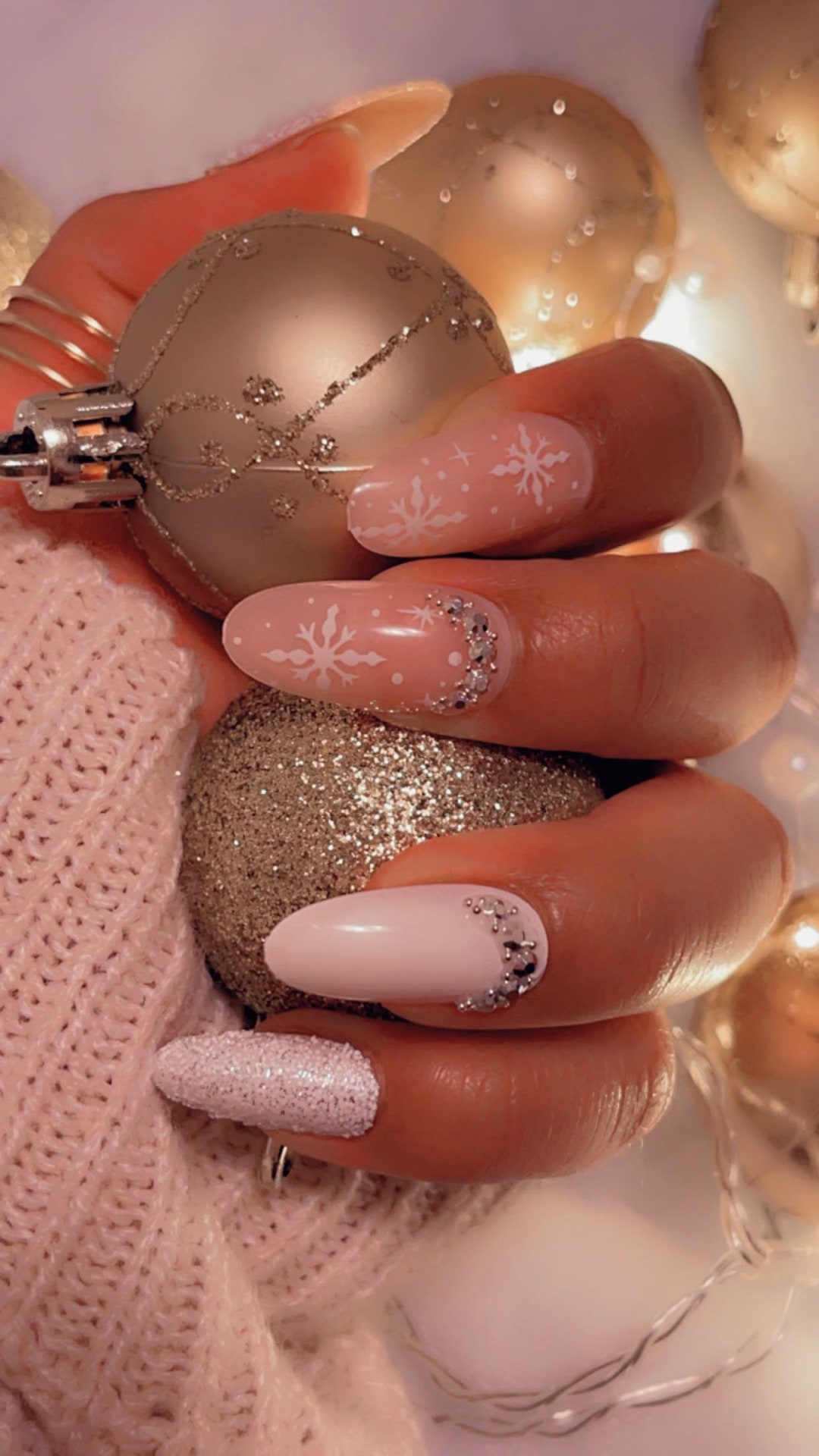 Christmas Nail/ Glitter and White Snowflakes/ 24 Pieces Etsy