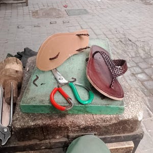 Handmade Leather Men's Flip Flops: Moroccan Beach Sandals image 16