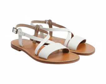Sandalias blancas de piel para mujer: elegante diseño de tiras cruzadas