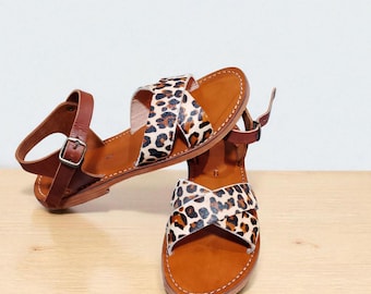 Sandalias de piel con estampado de leopardo, zapatos bohemios marroquíes de verano hechos a mano