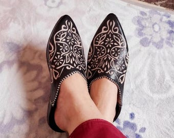 Handcrafted Black Leather Slippers, Authentic Moroccan Mules