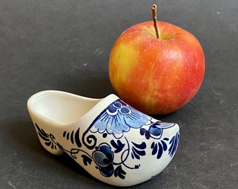 ユニークな手描きの木靴 - 伝統的なヒンデローペン - Etsy 日本