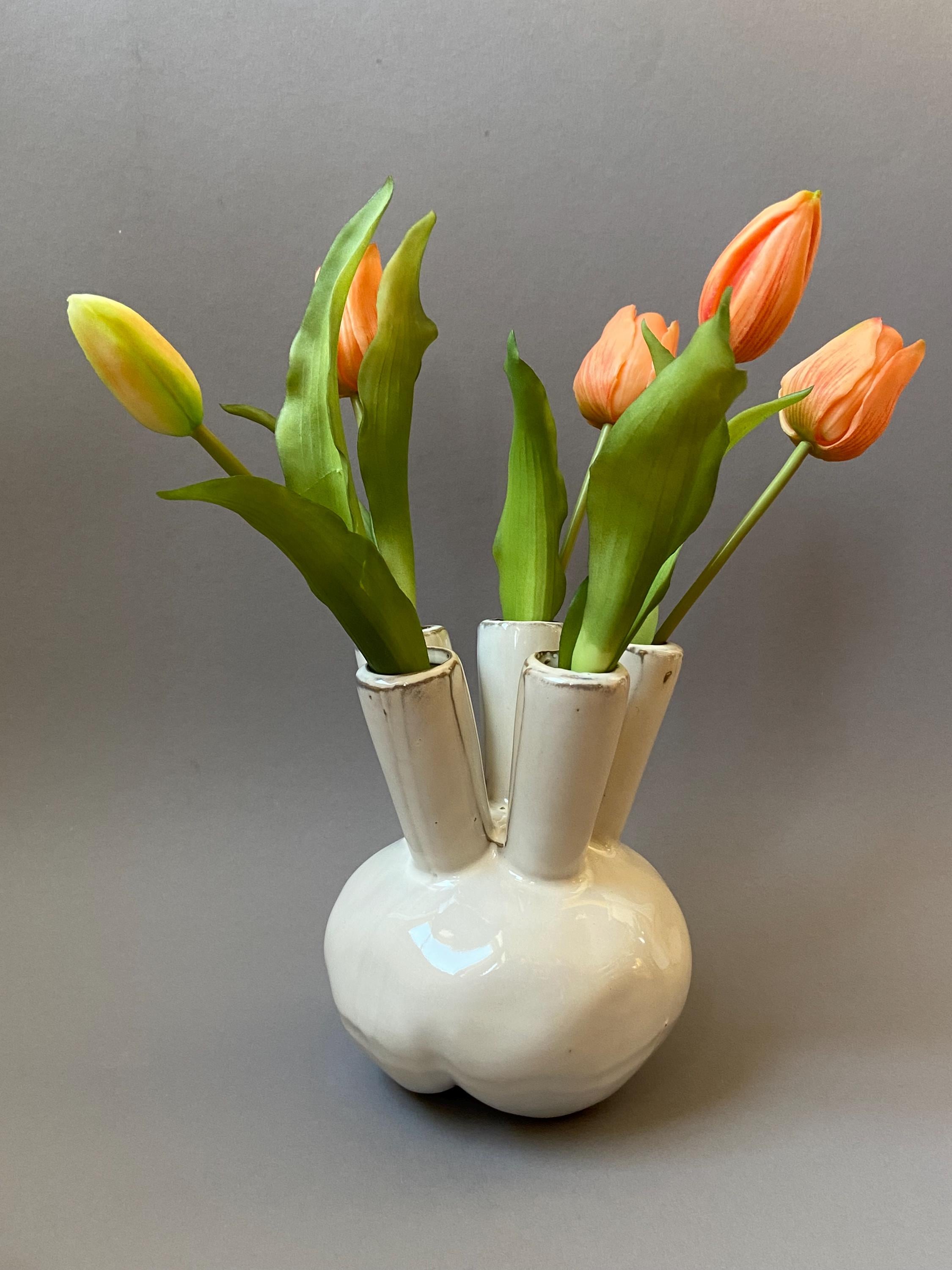 オランダのアート花瓶、モダンなオランダデザインの小さな白い花瓶