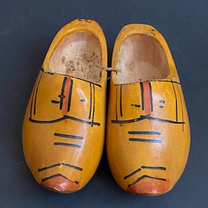 Dutch Wooden Holland Shoes, Traditional Footwear Clogs Slippers Wooden, Wood Klomp Clogs With Closed Back, Hand Carved Wood Clogs image 4