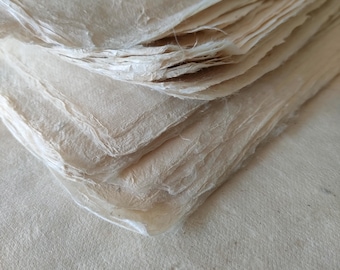Nepalees Lokta-papier 95 g/m² - 50 x 75 cm / 20 x 30 inch - Gestructureerd, natuurlijk en milieuvriendelijk handgemaakt papier voor printen, boekbinden, knutselen en verlichting.