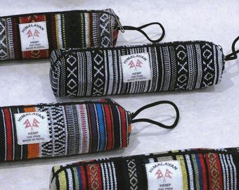 Estuche para lápices de algodón y cáñamo del Himalaya - Estuche artesanal para artistas con coloridos estampados étnicos - Hecho a mano en Nepal