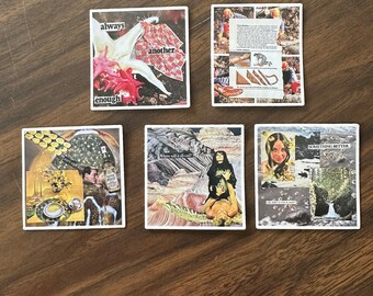Puede incluir: Cinco piezas de arte de collage coloridas con varias imágenes y texto. La pieza superior izquierda presenta una flor roja y blanca con el texto "always another enough". La pieza superior derecha presenta un collage de imágenes con texto sobre "The Making of a Sawdust Doll". La pieza inferior izquierda presenta un collage de imágenes con el texto "Soft for You". La pieza inferior central presenta un collage de imágenes con el texto "Where will it all end?". La pieza inferior derecha presenta un collage de imágenes con el texto "Something Better".