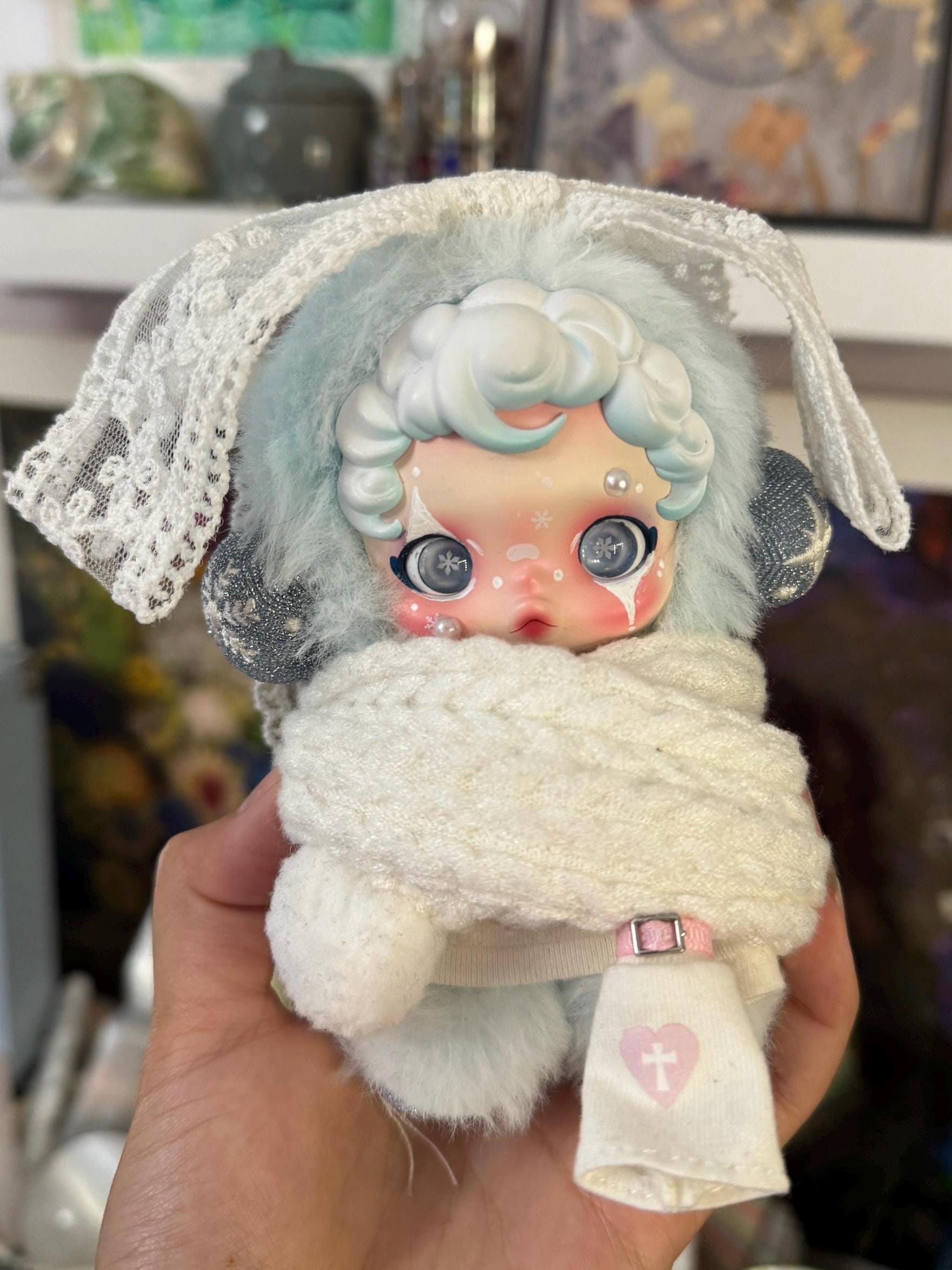 水晶デコ改造 SKULLPANDA 青色ドール キーホルダー SKULLPANDA Live