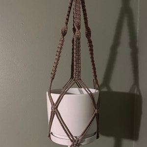 Macrame Plant Hanger - Twisted