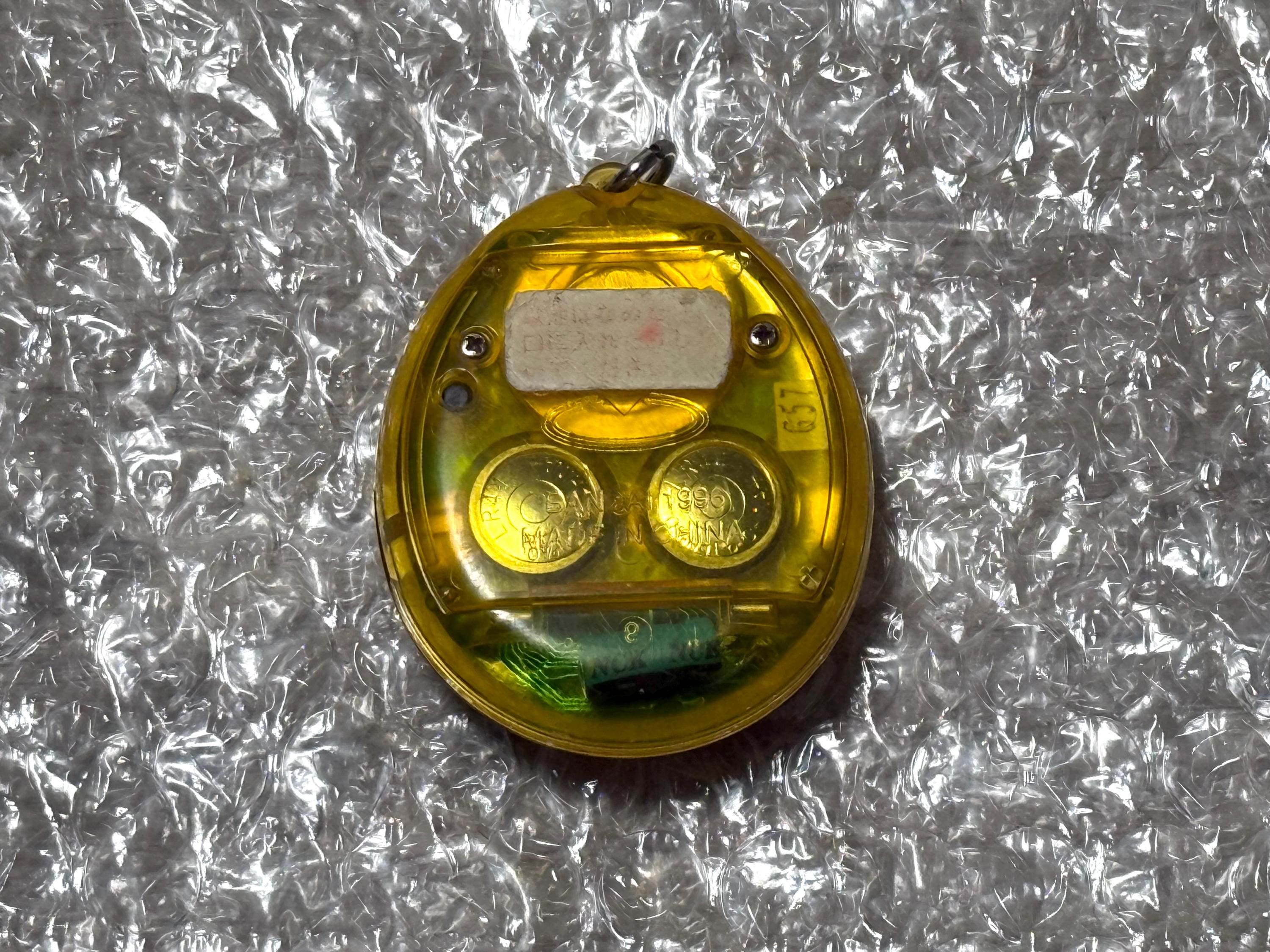 Rare Color Tamagotchi First Generation Skeleton Clear Yellow Rare Color Tamagotchi First Generation Skeleton Clear Yellow