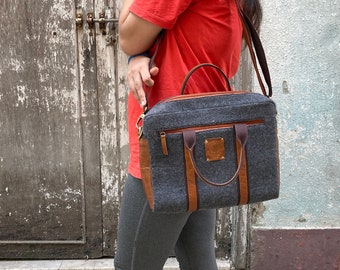 Personalized Leather Felt Laptop Bag Men Women, Messenger Bag, Custom Tech Bag, Monogrammed Sleeve, Work Accessory