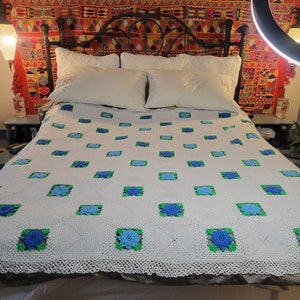 Floral Hand Crochet Afgan Bedspread/Blanket