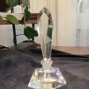 Vintage Art Deco Style Cut Glass Perfume Bottle with Diamond Shaped Body and Stopper