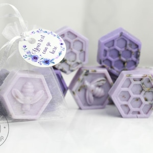 Mini bomboniere di sapone alla lavanda con miele e etichetta personalizzata, bomboniere di sapone fatte a mano, bomboniere per ricevimenti di nozze, bomboniere per baby shower, regali promozionali