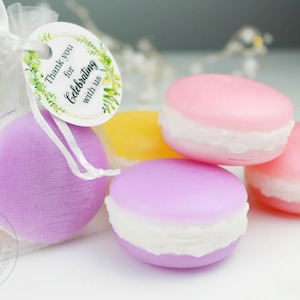 Macaron Soap Favor: ręcznie robione mydło deserowe z etykietą