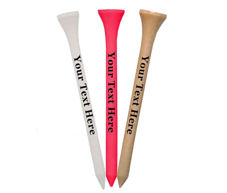 K&ouml;nnte beinhalten: Drei Golfschl&auml;ger mit verschiedenen Farben: wei&szlig;, rosa und braun. Jeder Schl&auml;ger hat den Text "Your Text Here" auf der Seite.