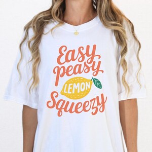 Komfortfarben Lemon Graphic Tee: Retro Easy Peasy Design