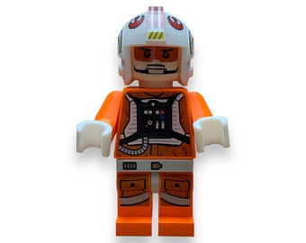 Giant Lego Minifig - Luke Skywalker Red 5