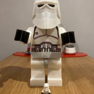 Giant figure of a Snowtrooper Star Wars Mandalorian