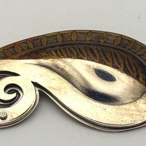 Vintage Sterling Silver Decorative Brooch
