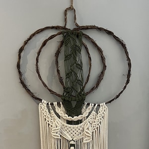 Vine Pumpkin with Macrame in Green and Beige Fall/Halloween/Thanksgiving Decor Wall Hanging