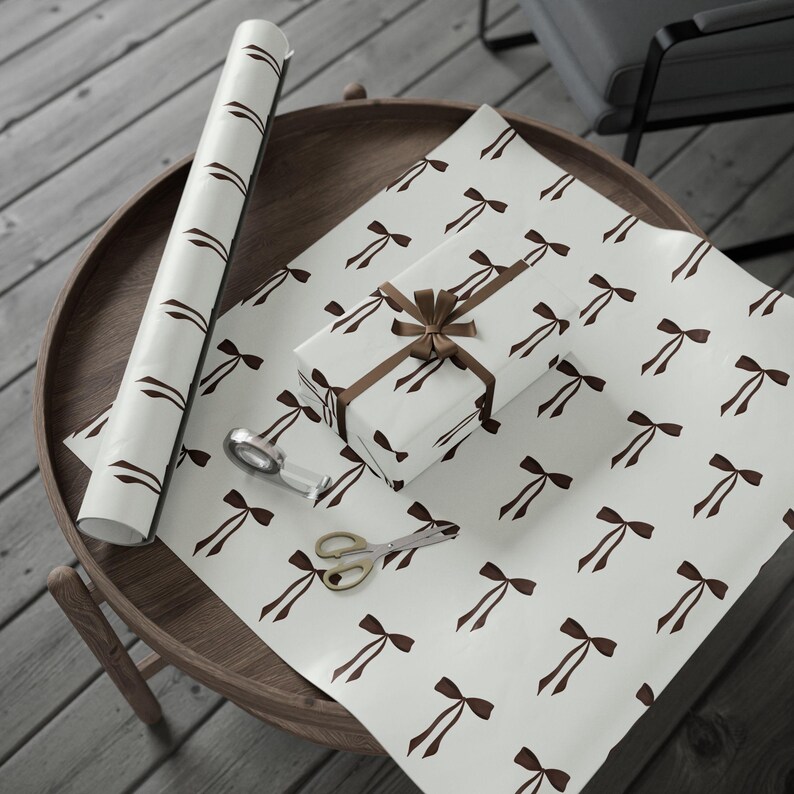 Papel de regalo con diseño de lazo, elegante y chic para Navidad, cumpleaños, viajes de chicas, acabado brillante o mate, regalo festivo de moda. imagen 2