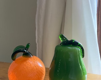 Frutas de cristal soplado a mano estilo Murano vintage: naranja y pera. ¡En excelente estado!