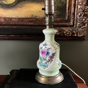 Vintage Porcelain Handpainted Vase Table Lamp 1920-30s antique vintage cusp Handpainted Chinoiserie Bedside