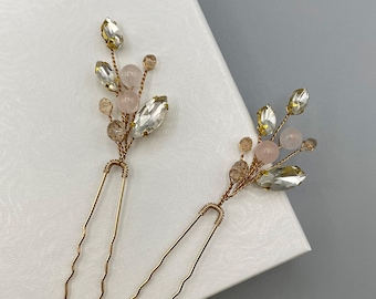 Belle élégance : 2 épingles à cheveux dorées ornées de cristaux brillants et de quartz rose