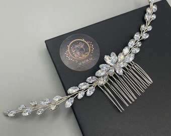 Dazzling Silver Crystal Hair Comb:Exquisite Elegance Enhanced with Sparkling Zircon-Stunning Wedding Headpiece,Brilliant Bridal Gift for Her