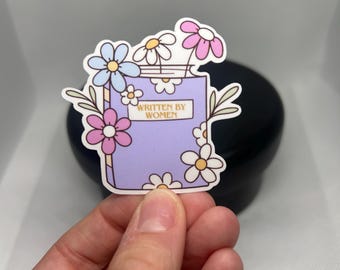 Pegatina floral para libro: regalo para lectoras feministas (mate u holográfica)