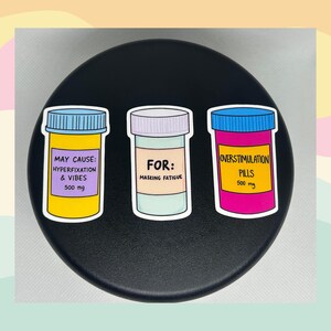 Neurodivergente Rezept Aufkleber - Hyperfixation, Maskierung, Fatigue & Überstimulation 500 mg Vinyl Aufkleber | Laptop-Wasserflasche