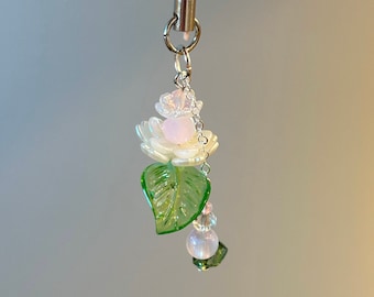 Pink Flower Phone Charm Beaded Lotus Flower Phone Strap Fairycore Handmade Keychain Dainty Bead Accessory Gift Crystal Phone Charm Kawaii